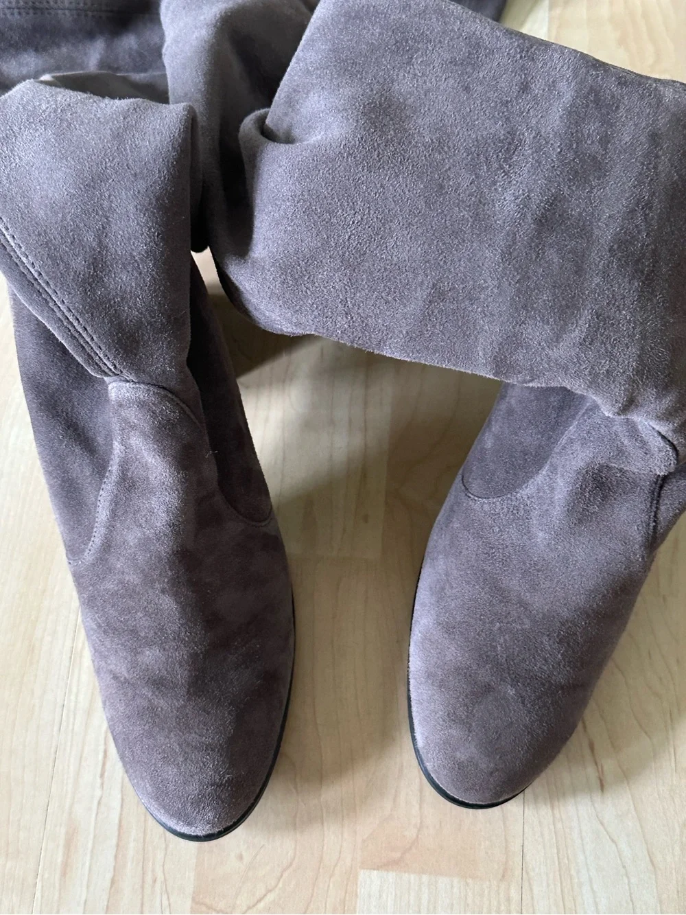 Stuart Weitzman 